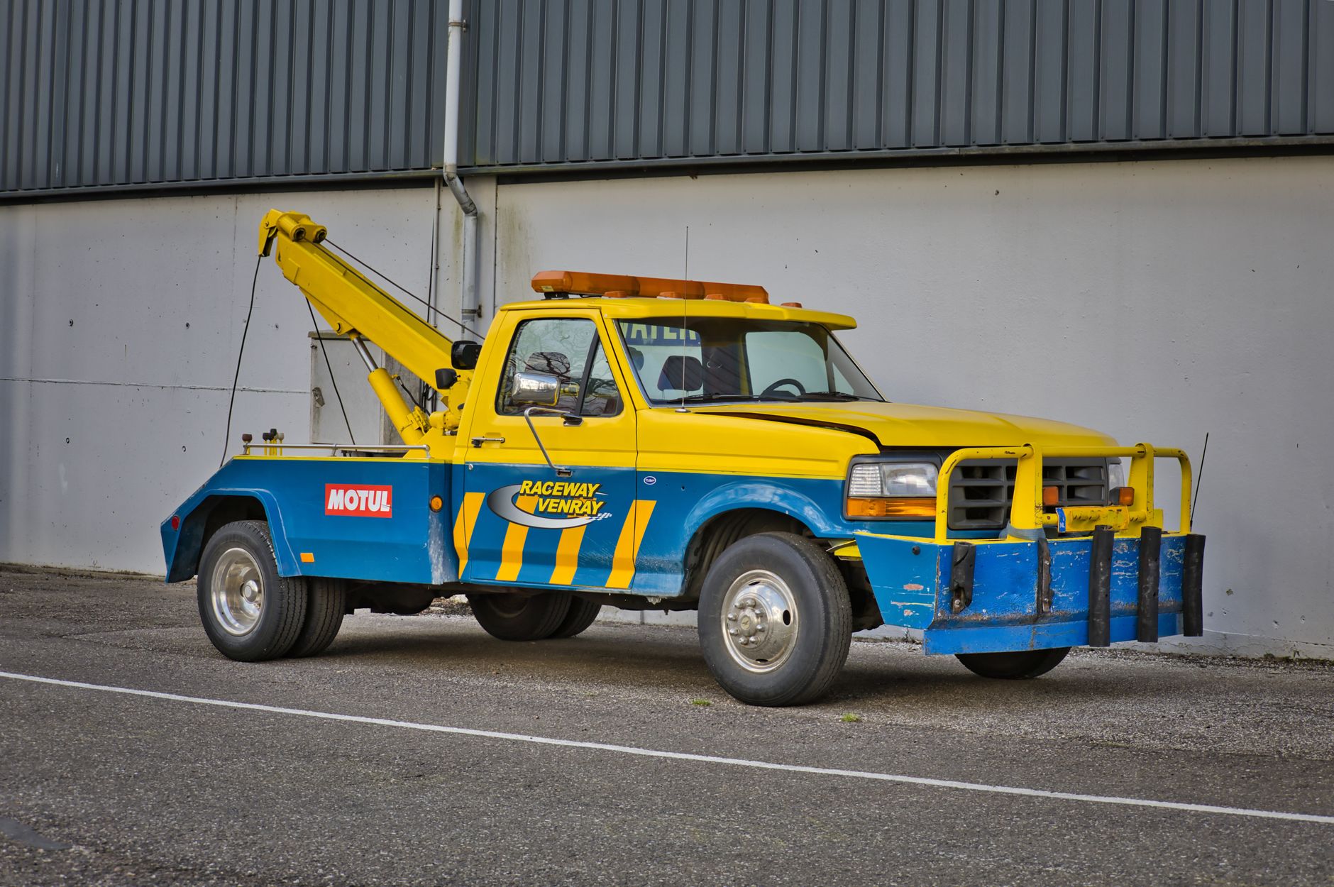 Remorquage voiture équipe à Montaigu-Vendée